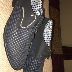 Men’s dress shoes